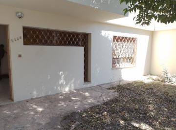 Casa · 250m² · 10 Ambientes · Casa en General Belgrano