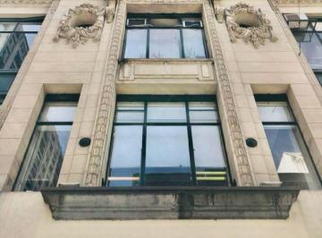 Oficina comercial · 47m² · Oficina en Alquiler Sobre Florida Al 800 Esquina Av Cordoba