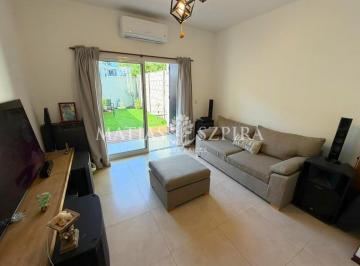 Casa · 100m² · 3 Ambientes · 1 Cochera · Dúplex a La Venta en Ituzaingó
