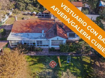 Casa · 281m² · 4 Ambientes · 1 Cochera · En Venta, Casa con Pileta. en Vertientes de La Granja. a m de Ruta E53