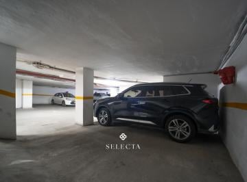 Garage · 12m² · 1 Cochera · Vendo Cochera 2 Bauleras B° Gral Paz