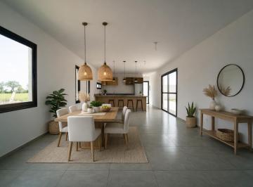 Casa · 155m² · 4 Ambientes · 2 Cocheras · Vendo Casa en Planta Baja 3 Dorm. - Cuestas de Manantiales