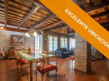 Casa · 420m² · 5 Ambientes · 2 Cocheras · Casa en Villa Belgrano 4 Dorm.