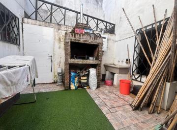 PH · 57m² · 3 Ambientes · Oportunidad Venta Dpto de Pasillo de Dos Dorm. a Reciclar