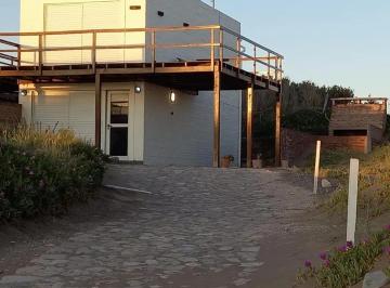 Casa de 3 ambientes, Balneario Orense · Vendo Casa Frente Al Mar