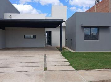 Casa de 6 ambientes, Córdoba · Casa a Estrenar 3 Dor Docta Nobu