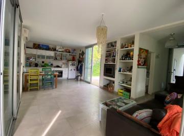 Casa · 105m² · 3 Ambientes · 2 Cocheras · Casa Moderna Funcional, Super Luminosa Doble Vidrio, Losa Radiante