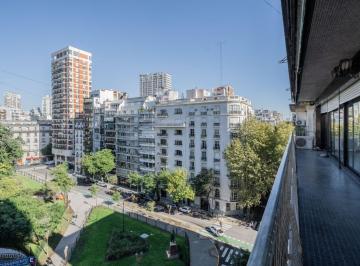 Departamento de 5 ambientes, Recoleta · Piso Alto de 239 m² C/ Vista a Plaza Vicente Lopez