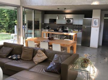 Casa · 160m² · 5 Ambientes · 2 Cocheras · C. C. Los Cardales Casa Moderna 1 Lote Super Luminosa 4 Dorm.