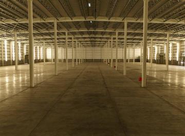 Bodega-Galpón · 2000m² · Alquiler Nave Triple Aaa Zarate 2000 m Cub