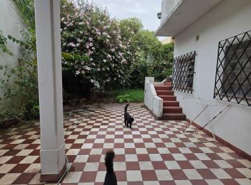Casa de 3 ambientes, Quilmes · Venta Casa 3 Ambientes Cochera Jardín Quilmes