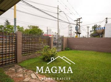 Casa de 8 ambientes, Córdoba · Venta de Casa Principal + Depto con Entrada Independiente / Excelente Renta / Quincho + Pileta