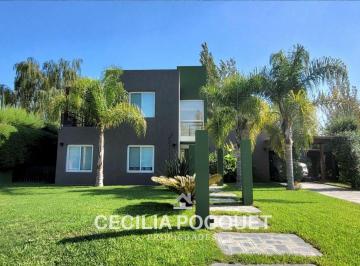 Casa · 181m² · 5 Ambientes · 2 Cocheras · Casa en Venta El Centauro Canning Apto Credito