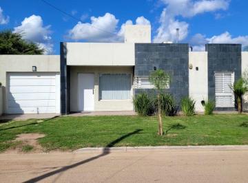Casa de 5 ambientes, Villa Nueva · Casa con 385 m² Terreno y 2 Dorm. en Venta, Villa Nueva