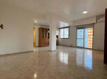 Departamento · 62m² · 3 Ambientes · 1 Cochera · Barrio Parque - Departamento 3 Ambientes Amplio con Balcon y Cochera