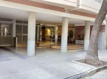 Garage · Cochera con Baulera en Almagro