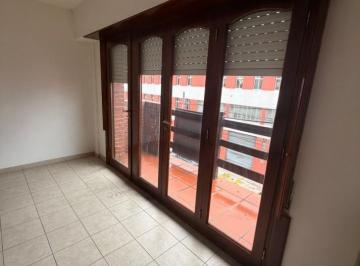 Oficina comercial · 75m² · Oficina en Alquiler - Acha y 12 de Octubre