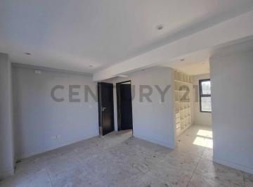 Casa · 400m² · 4 Ambientes · 3 Cocheras · Venta 4 Ambientes en Venado I a Estrenar con Pileta y Cochera
