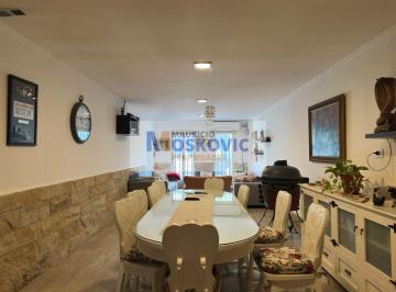 Casa · 205m² · 5 Ambientes · 3 Cocheras · Casa en Paso del Rey - Moreno - Venta - 5 Ambientes