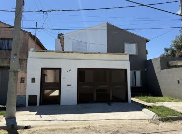 Casa · 67m² · 4 Ambientes · 1 Cochera · Casa en San Pedro
