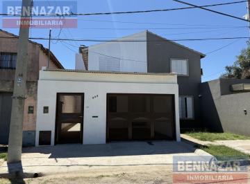 Casa · 67m² · 4 Ambientes · 1 Cochera · Casa en San Pedro