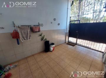 Departamento · 54m² · 3 Ambientes · 1 Cochera · Apto Credito - 3 Amb en Planta Baja con Patio