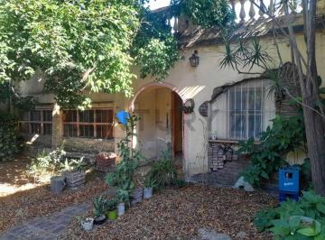 Casa · 120m² · 3 Ambientes · 1 Cochera · Venta Lote Ramos Mejia con Casa a Refaccionar Sobre Av Gaona