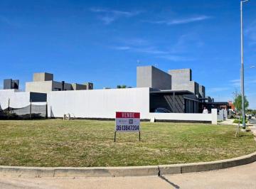 Terreno , Córdoba · Lote en Venta 371 m² Ubicacion Central en San Ignacio Village Apto Duplex Fondo Norte