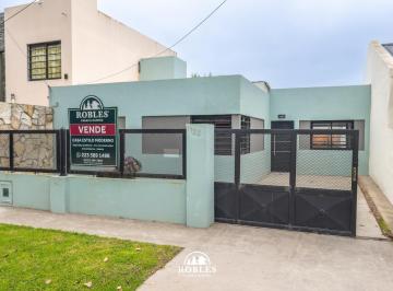 Casa · 112m² · 3 Ambientes · Casa Estilo Minimalista en Santa Clara del Mar