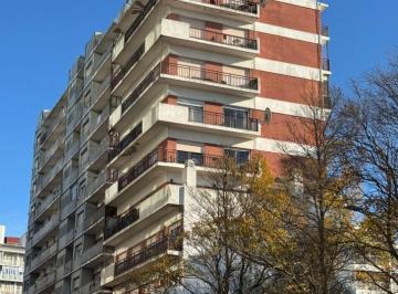 Departamento · 110m² · 4 Ambientes · Piso de 4 Amb con Balcon Corrido y Vista Al Mar