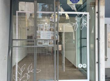 Local comercial de 3 ambientes, La Plata · Local de 110 m² Distribuido en Dos Plantas