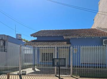 Casa de 4 ambientes, San Isidro · Casa Sobre Lote de 380 m² en Venta en H Boulogne Apto Credito!