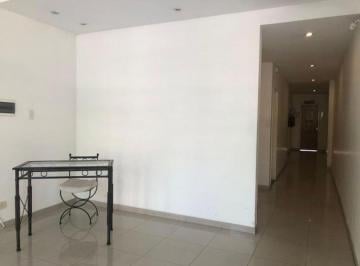 Departamento de 2 ambientes, La Paternal · Departamento 2 Ambientes con Cochera y Pileta en La Paternal
