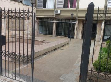 Oficina comercial · 40m² · 1 Ambiente · Local - Abasto