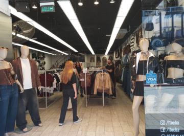 Local comercial de 2 ambientes, Córdoba · Amplio Local Zona Mayorista