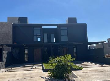 Foto · Duplex en Alquiler en Nobu