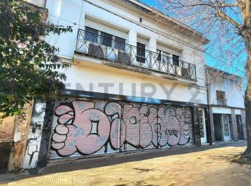 Local comercial · 320m² · Local en Venta en La Plata Comercial con Vivienda
