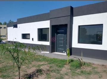 Casa · 100m² · 4 Ambientes · Casa en Venta en Los Arces, La Cañada de Pilar, Pilar