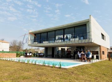 Casa · 270m² · 5 Ambientes · 2 Cocheras · Casa en Venta en Pilará - La Volanta - Pilar - Urdapilleta Propiedades