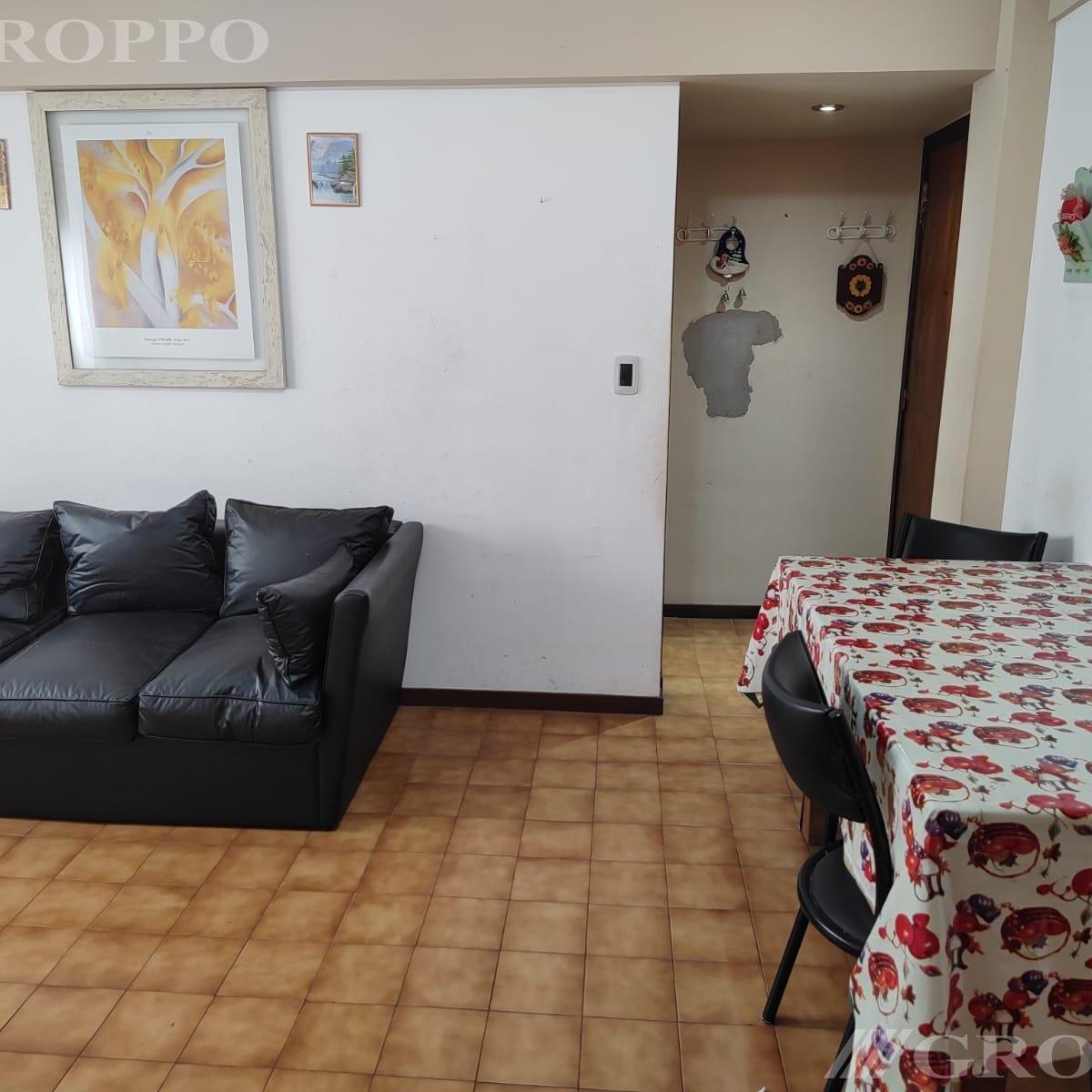 Depto 2 amb, 34m² con cochera — Centro