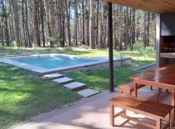 Foto · Casa Tres Dorm. en Venta en Villarobles con Pileta. Costa Atlántica