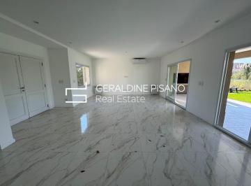 Casa · 240m² · 4 Ambientes · Casa en Venta en San Gabriel, Villanueva, Tigre