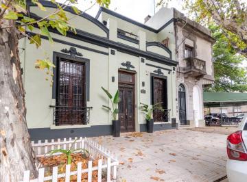 Casa de 4 ambientes, Villa Devoto · Casa 4 Ambientes Reciclada a Nuevo - 3 Baños - 180 m² - Villa Devoto