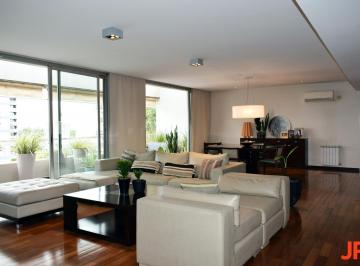 Departamento · 248m² · 3 Dormitorios · 2 Cocheras · “exclusivo 3 Dorm. + Escritorio + Terraza con Quincho | Corazón de Barrio Norte”