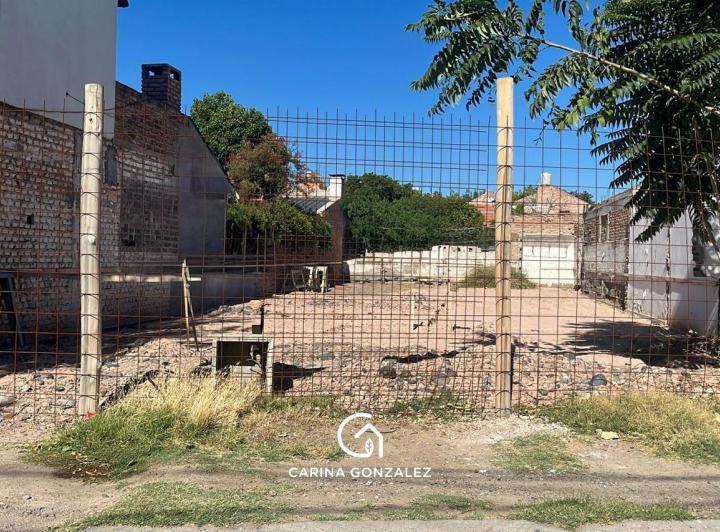 Terreno · 271m²