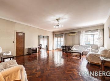 Departamento · 170m² · 3 Ambientes · Increible 3 Ambientes con Dependencia Al Frente con Balcón.