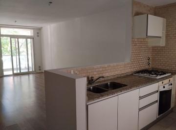 Departamento · 80m² · 4 Ambientes · 1 Cochera · Departamento - Centro - Balcon - Suite - Cochera