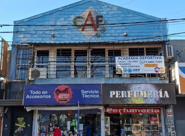 Local comercial · 450m² · 7 Ambientes