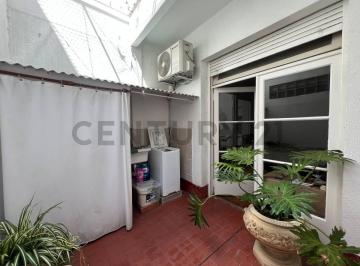PH · 33m² · 1 Ambiente · PH Ambiente y Medio en Lomas de Nuñez con Patio, Bajísimas Expensas!
