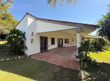 Casa · 220m² · 2 Dormitorios · 3 Cocheras · Casa en Venta Villa Allende